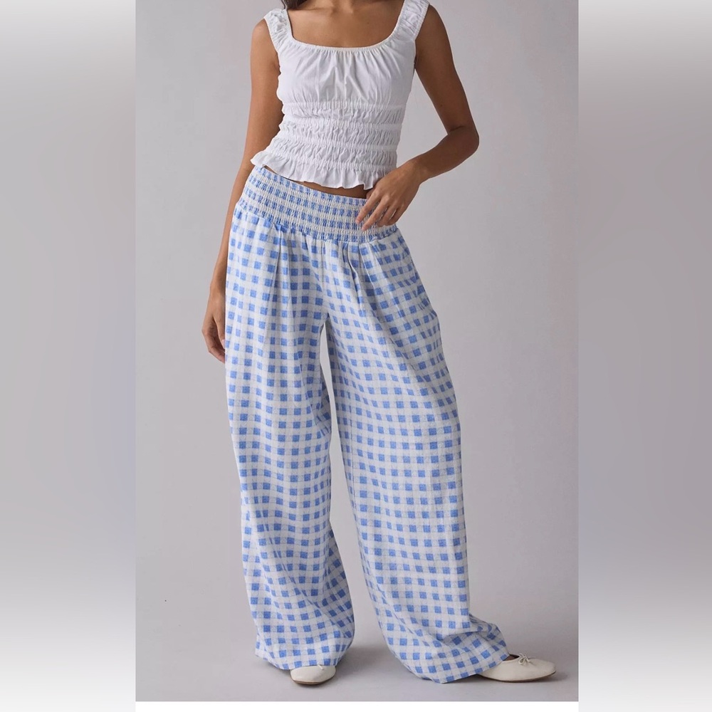 Kimchi Blue Caroline Smocked Wide Leg Linen-Blend Pant